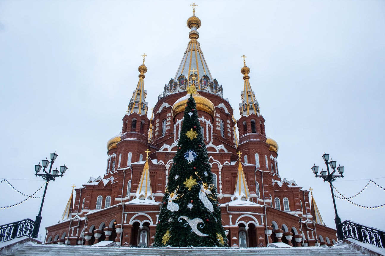 Как украсили Ижевск к Новому году