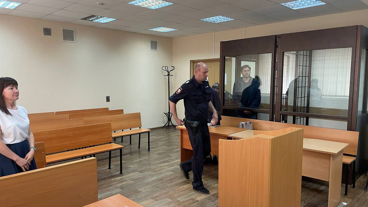 Конверт вложили в дело