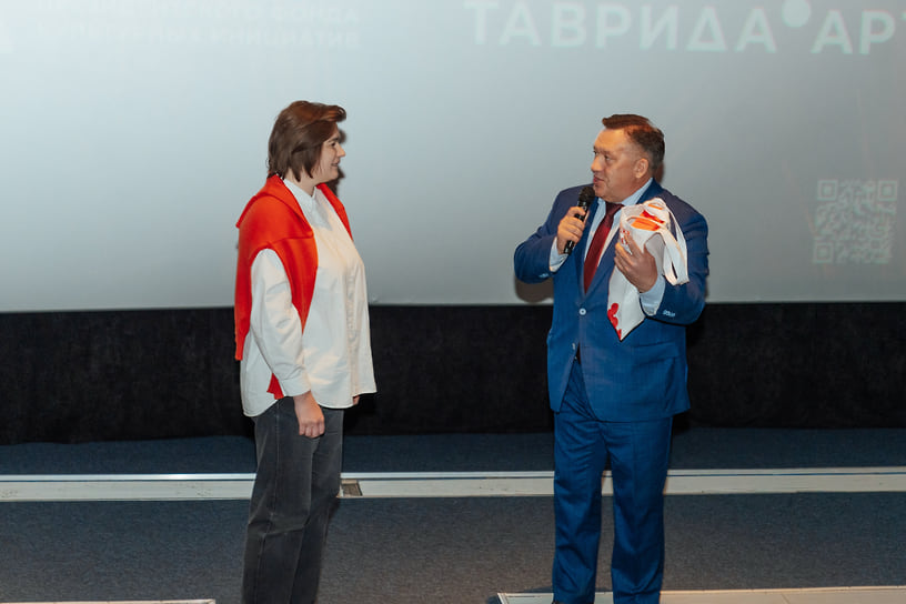 Любовь Марецкая и глава Ижевска Дмитрий Чистяков