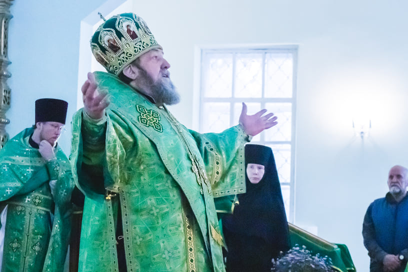 Митрополит Ижевский и Удмуртский Викторин во время проповеди 21 октября