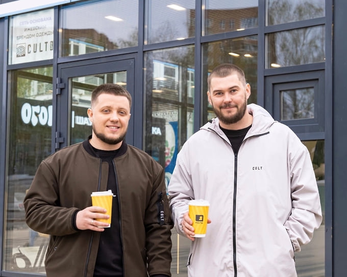 Слева направо: сооснователи группы компаний «Роль» Сергей Федоров и Юрий Мамаев