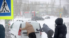 Водителей в Казани попросили не бросать машины на обочинах