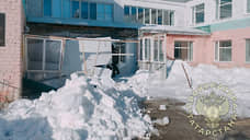 В Татарстане 16-летняя девочка госпитализирована из-за схода снега с крыши школы