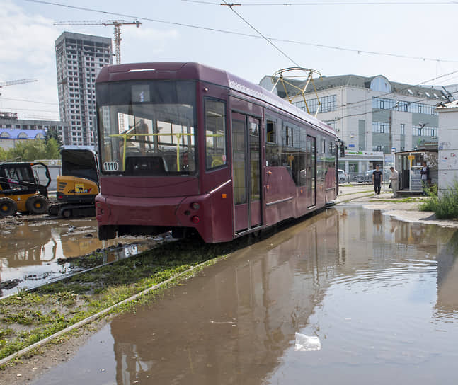 В Казани из-за сильных ливней изменят движение трамваев № 1, 5, 5а, 7