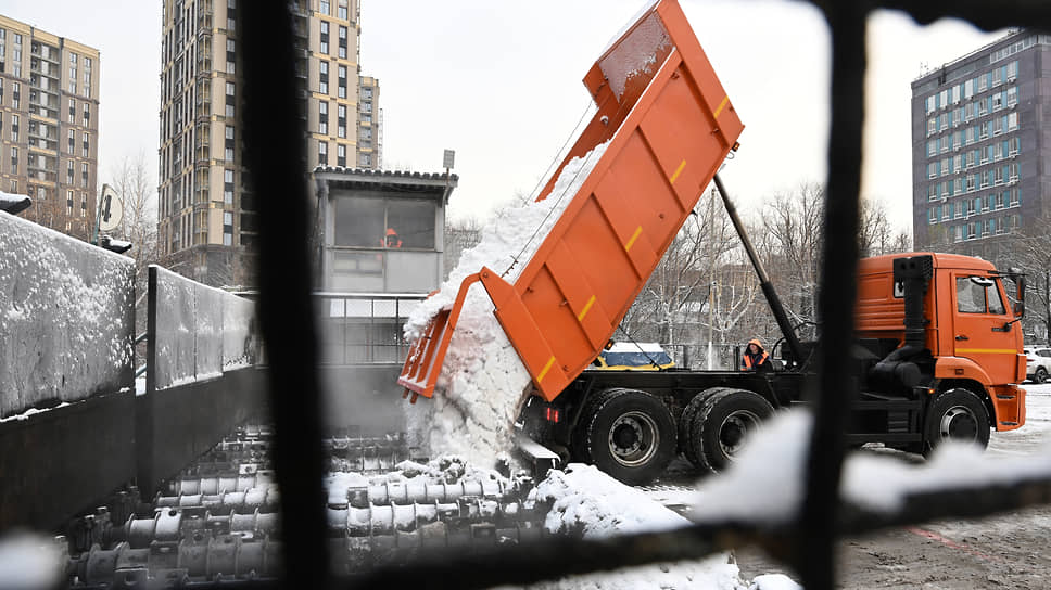 «Водоканал» повысил тарифы на утилизацию снега до 414 руб. за тонну