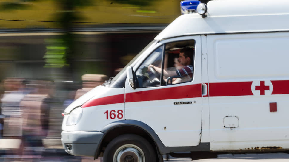 В Чебоксарах четырех человек доставили в больницу после ДТП