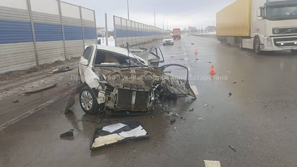 На трассе М-7 «Волга» в Тукаевском районе Татарстана водитель автомобиля Geely погиб в результате аварии