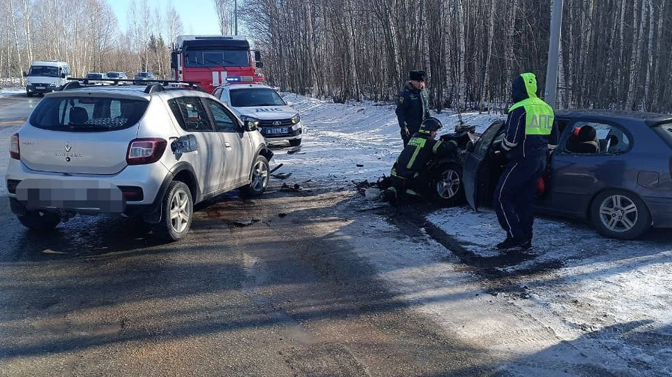 В Чебоксарах в ДТП пострадали четыре человека