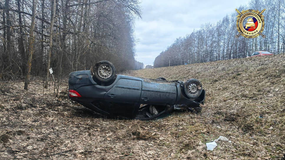 В Чувашии в ДТП пострадали два человека