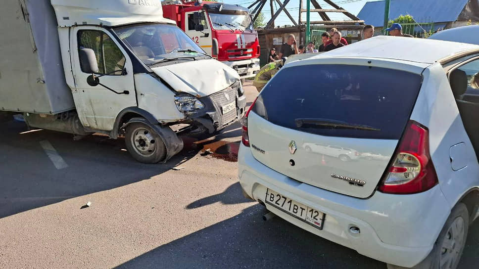 В Волжске два человека пострадали в ДТП с «Газелью»
