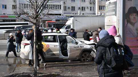 Водитель, сбивший 11 человек на остановке в Казани, предстанет перед судом