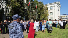 В Татарстане сотрудники Росгвардии и МВД обеспечили безопасность в День знаний