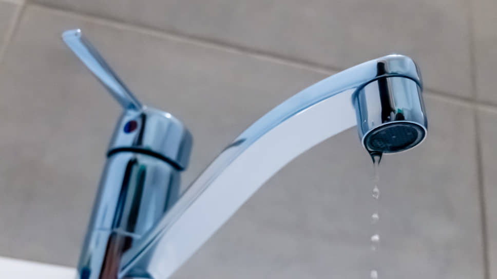 На 13 улицах Советского и Приволжского районов Казани понижут давление воды