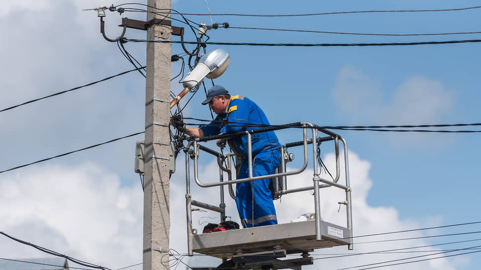 На содержание уличного освещения в Чебоксарах выделили 81 млн рублей