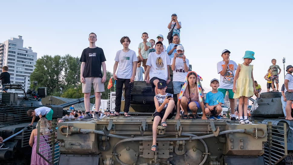 Посетители праздника «Я выбираю небо!»