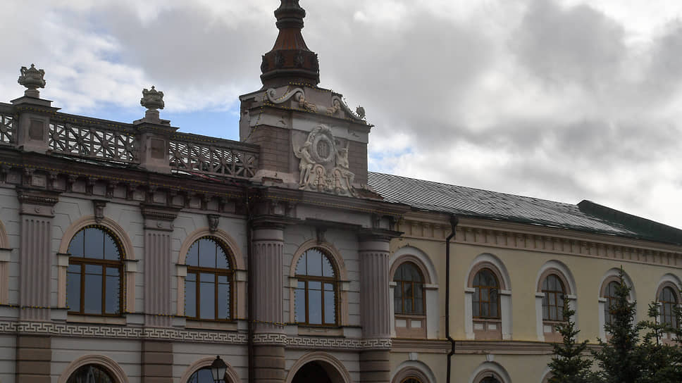 Поврежденную ураганом крышу Национального музея Татарстана залатали на следующий день