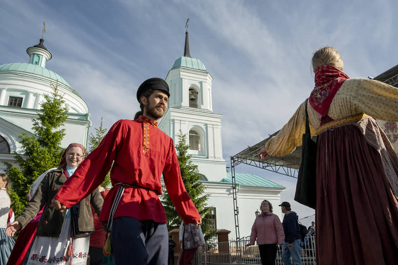 Русский народный праздник Каравон