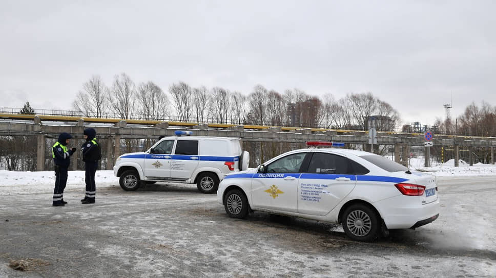 Перекрытое движение по улице Северо-Западной после атаки БПЛА в Казани