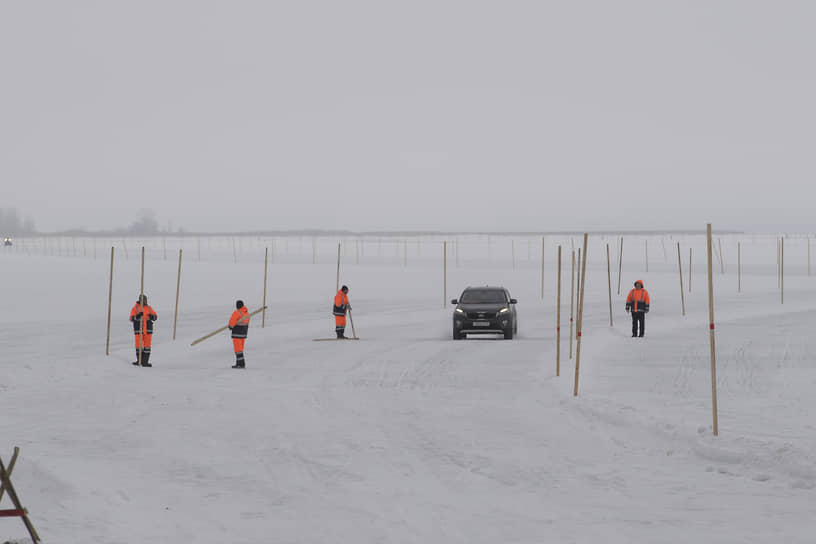 Учения по оказанию помощи при ДТП с провалом автотехники под лёд 