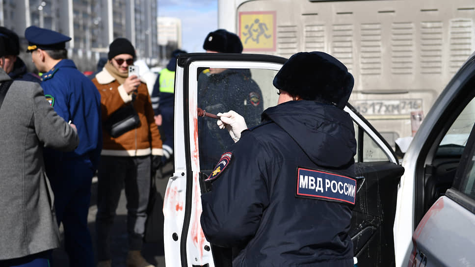 В Казани водитель каршеринга въехал в остановку с людьми: 11 человек пострадали