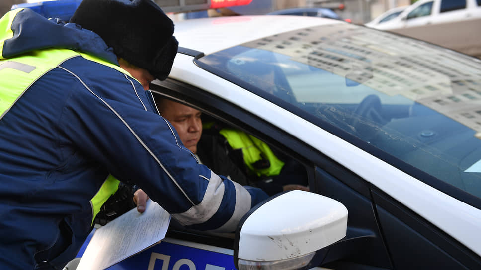 В Казани водитель каршеринга въехал в остановку с людьми: 11 человек пострадали