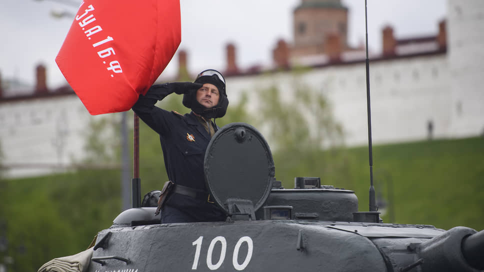 Военный парад на площади Тысячелетия Казани, посвященный 80-ой годовщине Победы в Великой Отечественной войне