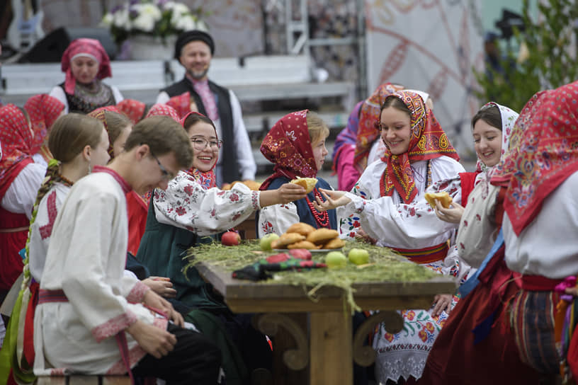 Фестиваль русского фольклора «Каравон» в Лаишевском районе