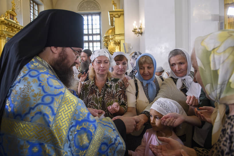 Божественная литургия после Крестного хода
