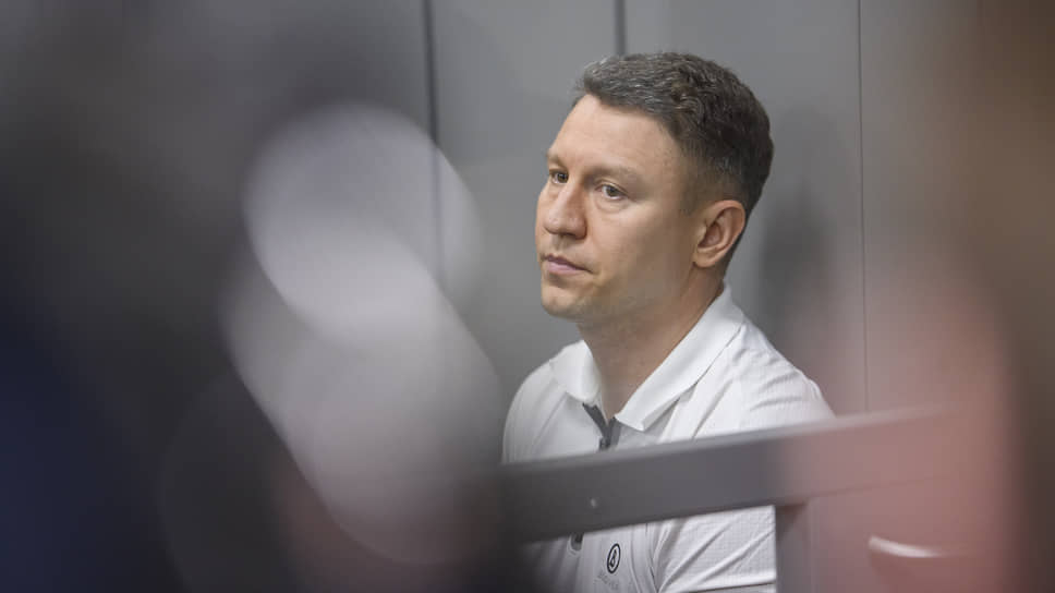 Экс-главу двух районов Казани освободили от двух лет лишения свободы