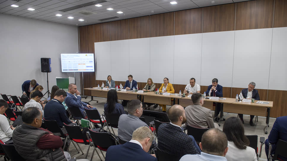 Сессия «Ъ Волга-Урал» в рамках Kazan Digital Week