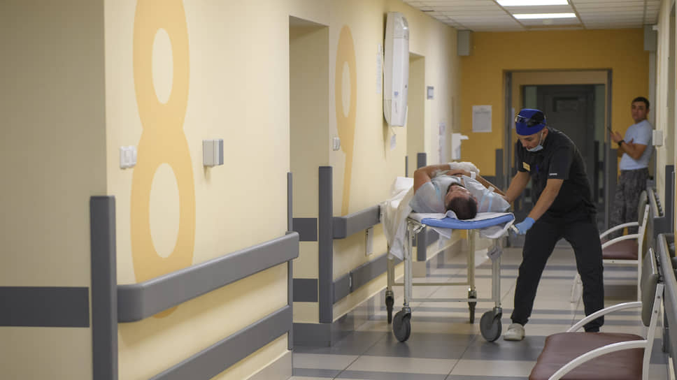 В Казани восстановили отрезанный болгаркой палец
