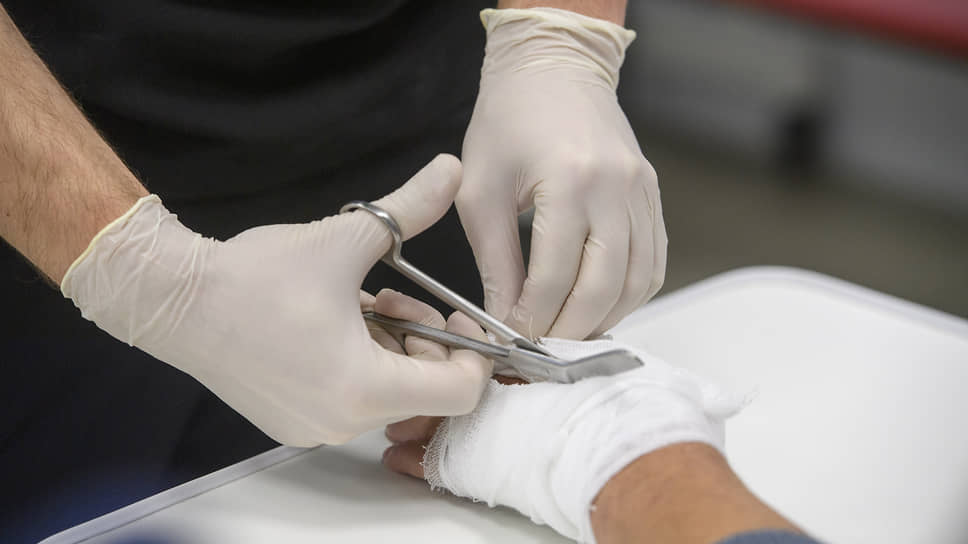 В Казани восстановили отрезанный болгаркой палец
