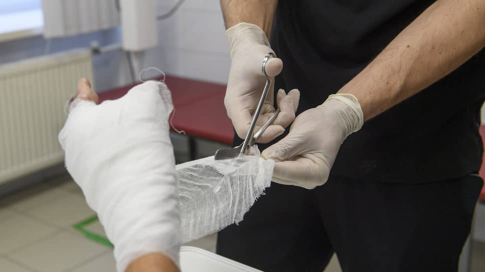 В Казани восстановили отрезанный болгаркой палец
