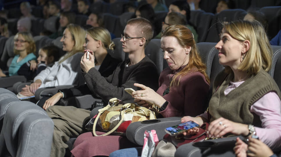 Премьера «Яга на нашу голову»
