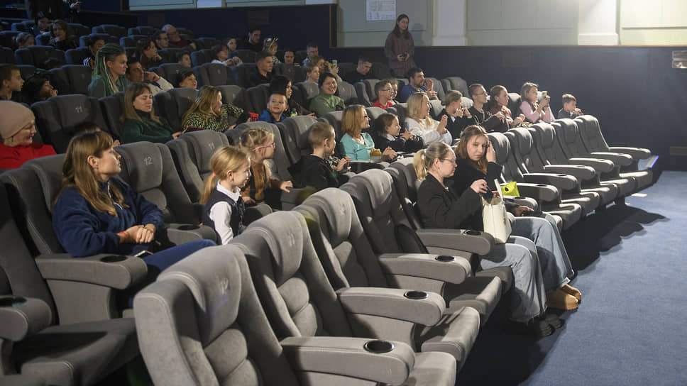 Премьера «Яга на нашу голову»
