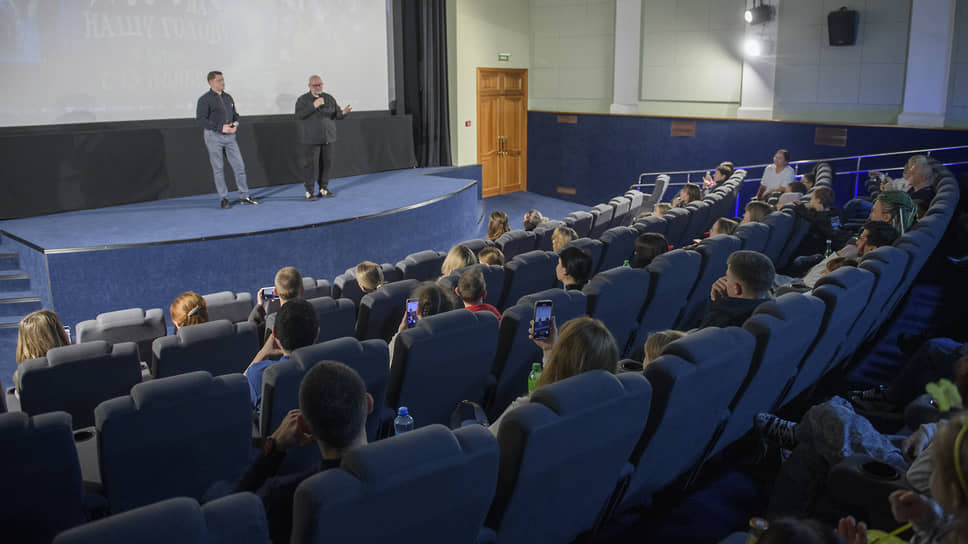 Премьера «Яга на нашу голову»
