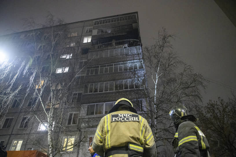 Взрыв газа в жилом доме в Казани
