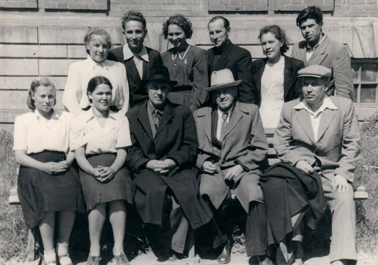 Салих Сайдашев с татарскими композиторами на встрече со студентами в Елабуге.

