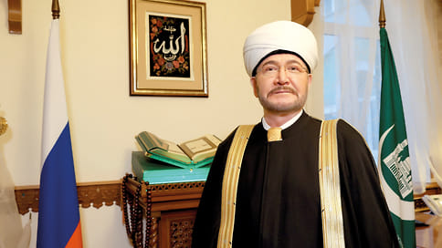 Сердечно приветствую российских и зарубежных участников ХVI Международного экономического форума «Россия — Исламский мир: KazanForum» и молитвенно желаю форуму плодотворной работы.