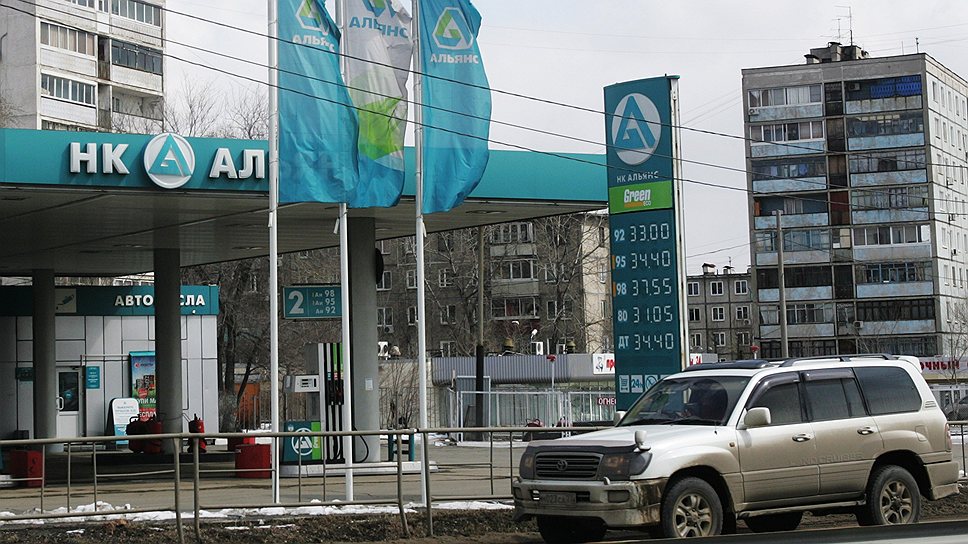 Текущий уровень цен на заправках в Хабаровске, предупреждают ключевые продавцы, продержится только до лета
