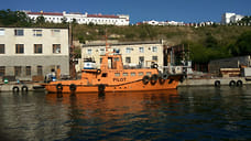 Ночью в Севастополе затонул плавдок с лоцманским судном «Инженер Попович»