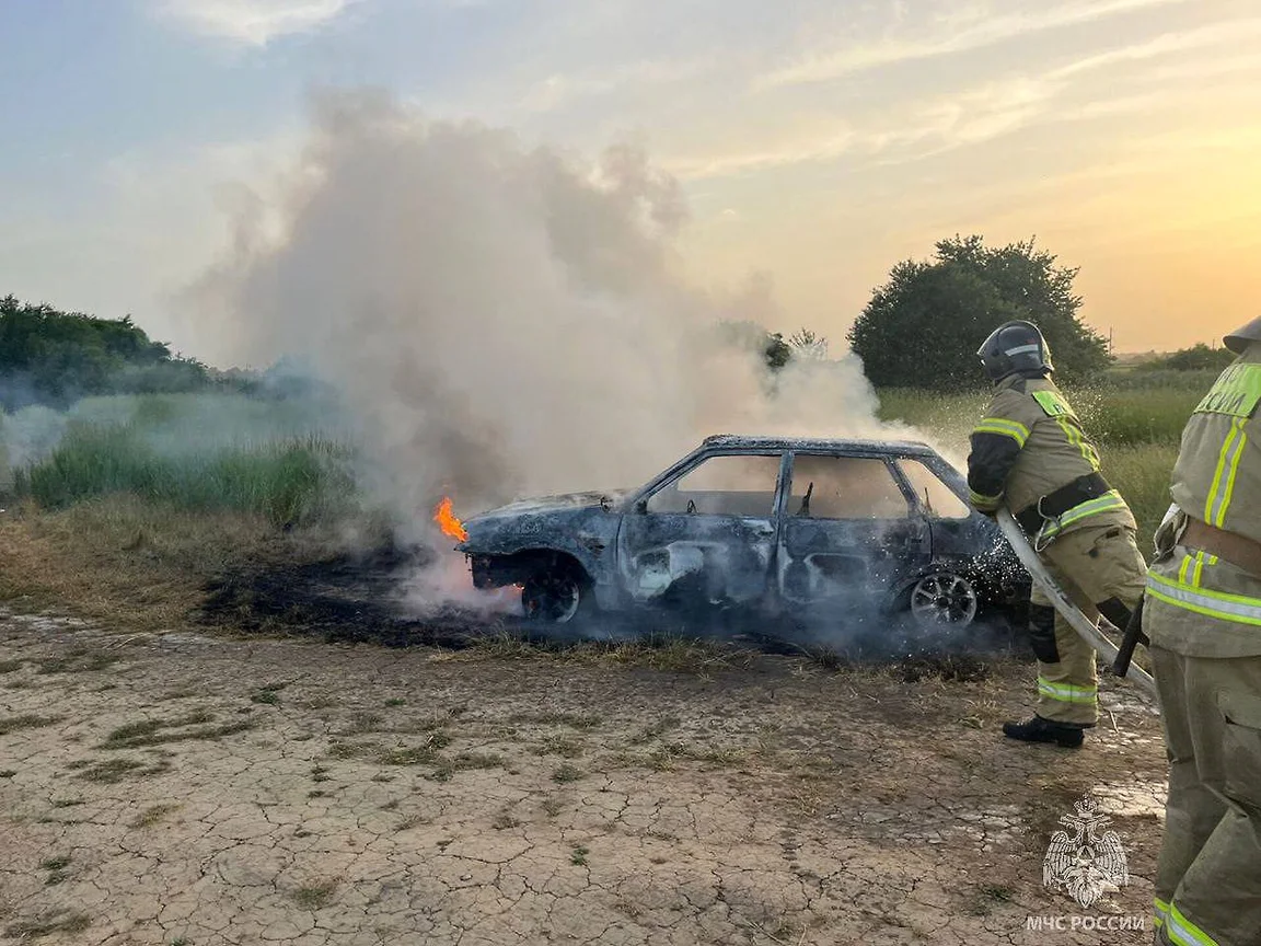 В Адыгее погиб ребенок, оставленный в авто родителями, ушедшими на сбор  клубники – Коммерсантъ Краснодар