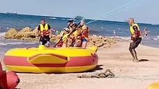Две туристки пострадали во время парасейлинга в станице Голубицкой на Кубани