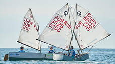 Команда Санкт-Петербурга победила в парусных гонках в Геленджике