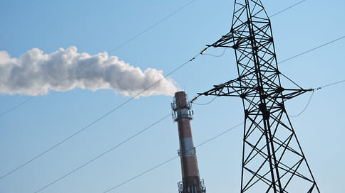 Обрывы ЛЭП в Майкопе устраняет 21 аварийная бригада энергетиков