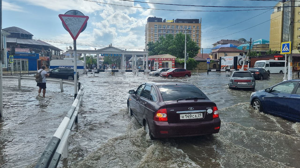 На Витязево пришелся основной удар стихии
