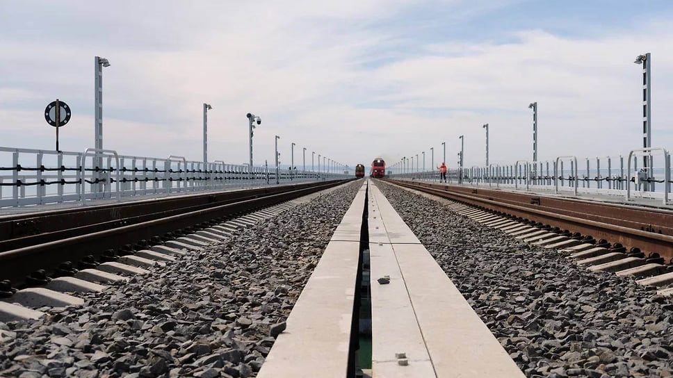 5 мая 2023 года досрочно открыли движение по второму железнодорожному пути Крымского моста
