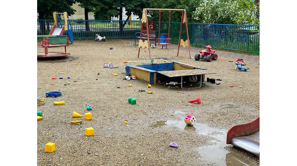 Детская площадка вблизи эпицентра взрыва на улице Морская
