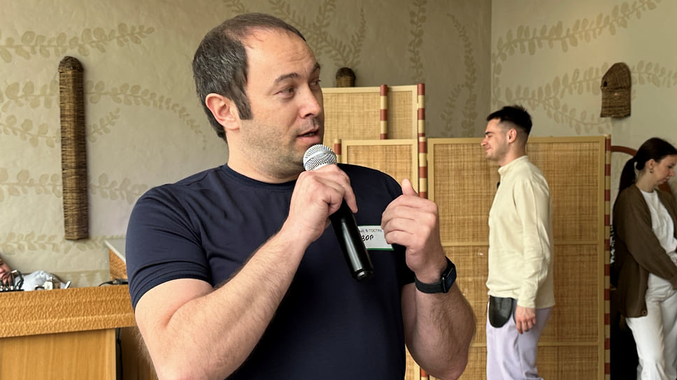 Гости и резиденты интересовались развитием внутреннего туризма и качеством сервиса отелей