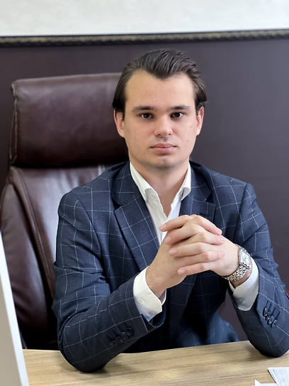 Олег Кутруев